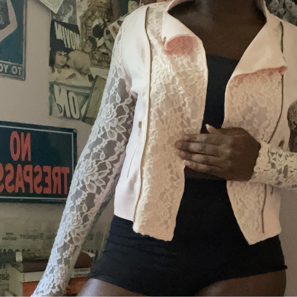 Pink  lace jacket with zipper closure #lacejacket new with tags size Medium